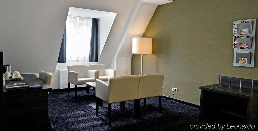 Hotel De Naaldhof Oss Zimmer foto
